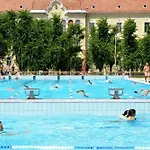 Cvse Clubház és Panzió *