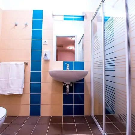 Cvse Clubház és Panzió Cegléd