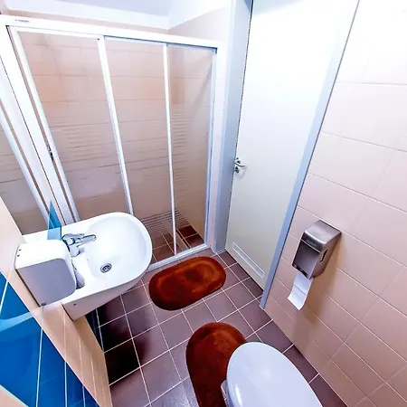 Cvse Clubház és Panzió * Cegléd