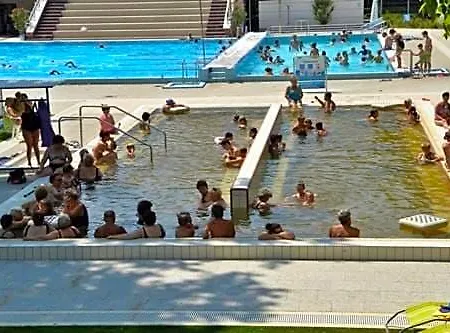 Cvse Clubhaz Es Panzio